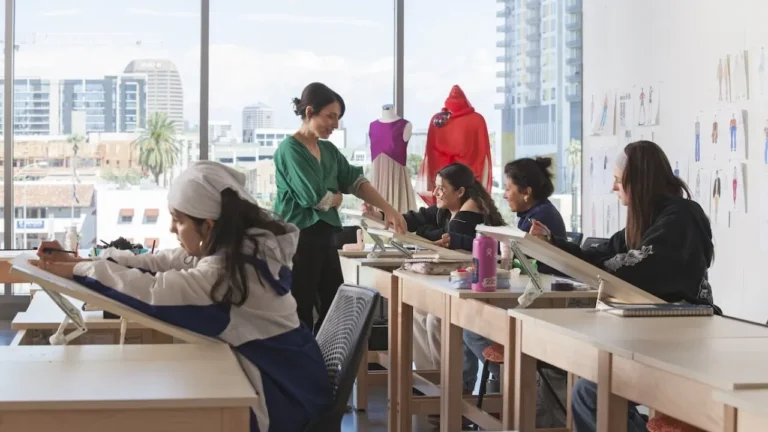 Exploring University Fashion Programs